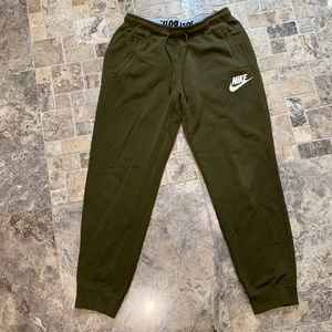 Nike Women’s Jogger-Style Sweatpants
